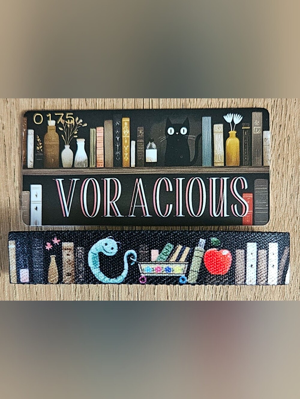 ZOX "VORACIOUS" #175 NEW MEDIUM RARE BOOKWORM INTERACTIVE COLLECTIBLE WRISTBAND